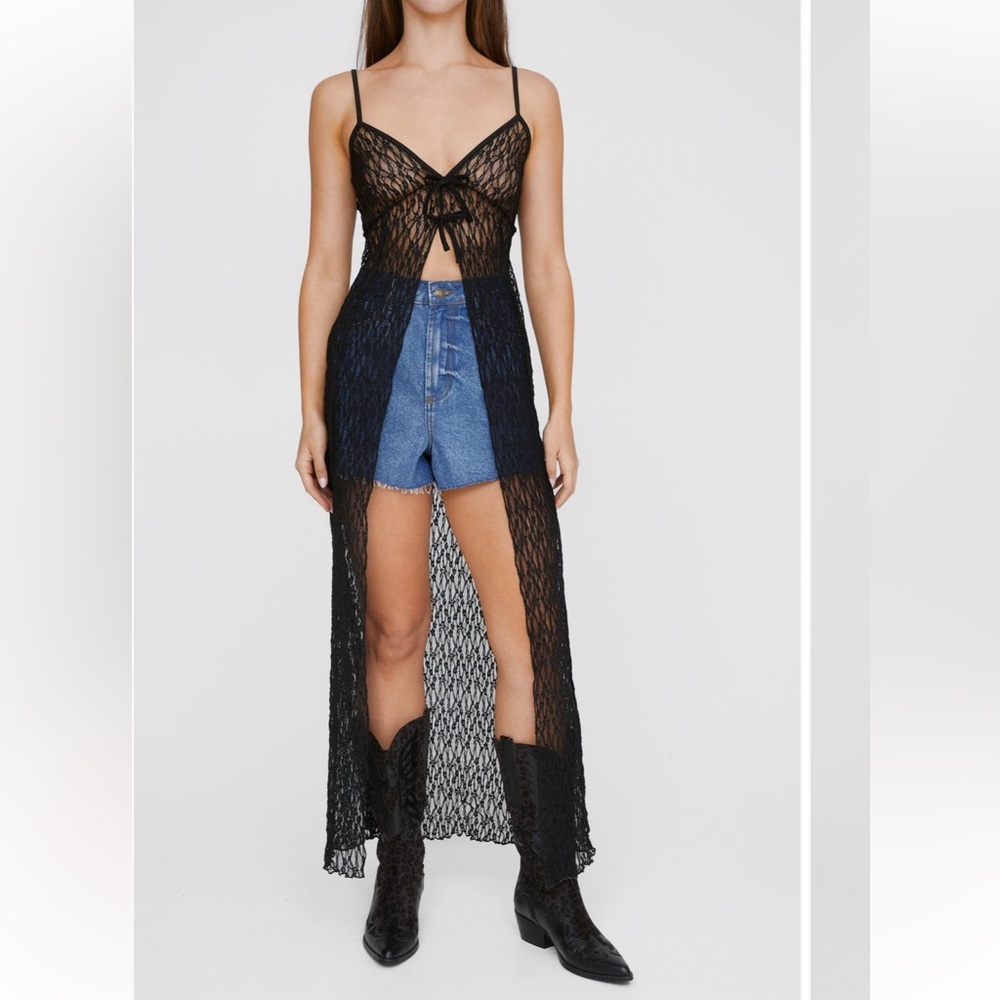 NASTY GAL Lace Tie Front Longline Camisole in Black, Size Medium, NWT